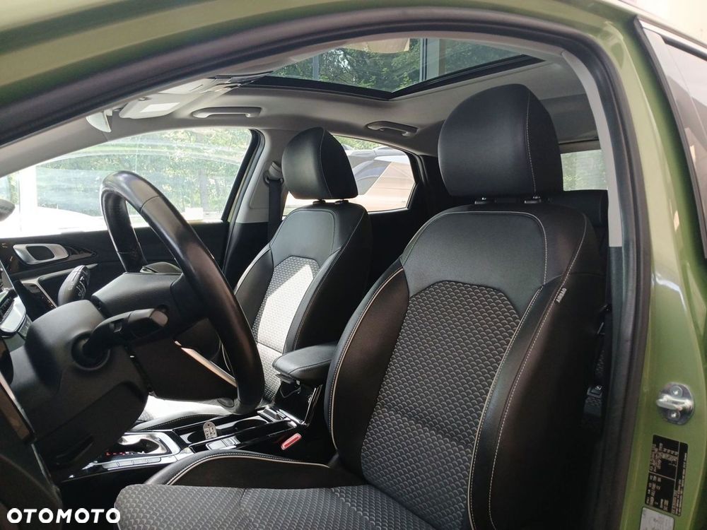 Kia XCeed 1.6 T-GDI Business Line DCT - 11