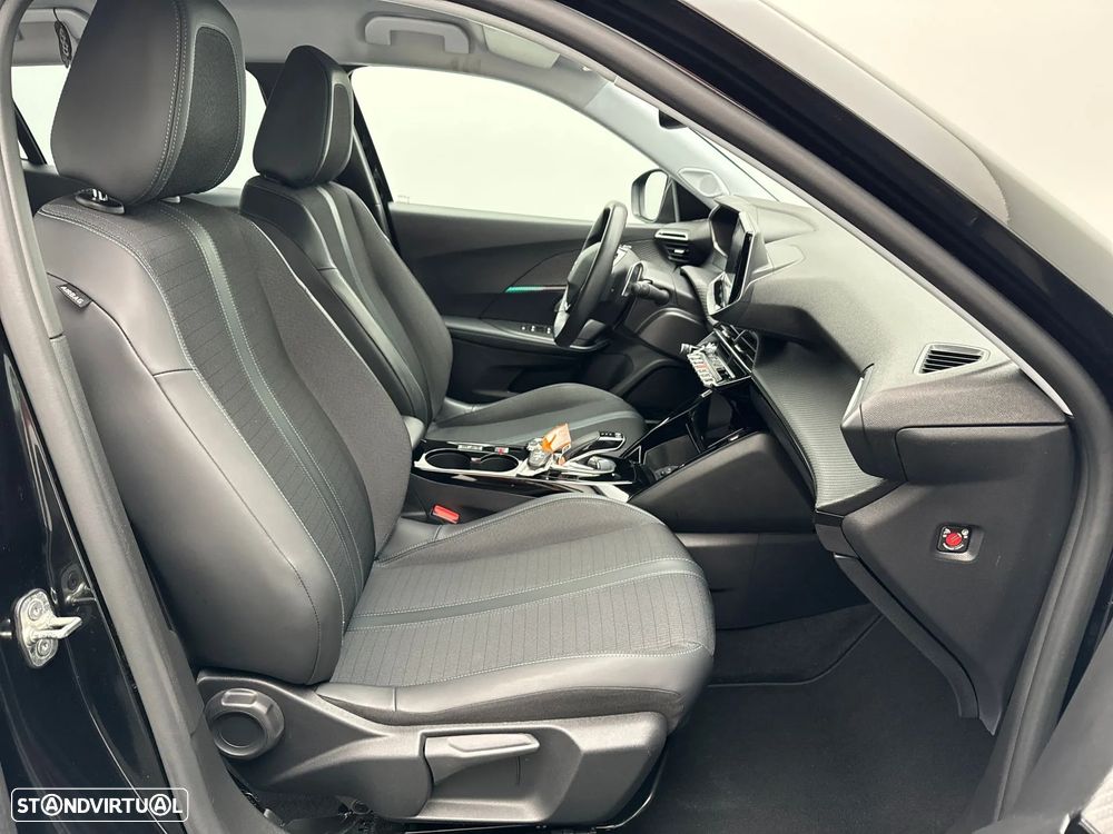 Peugeot 2008 1.2 PureTech Allure Pack EAT8 - 9