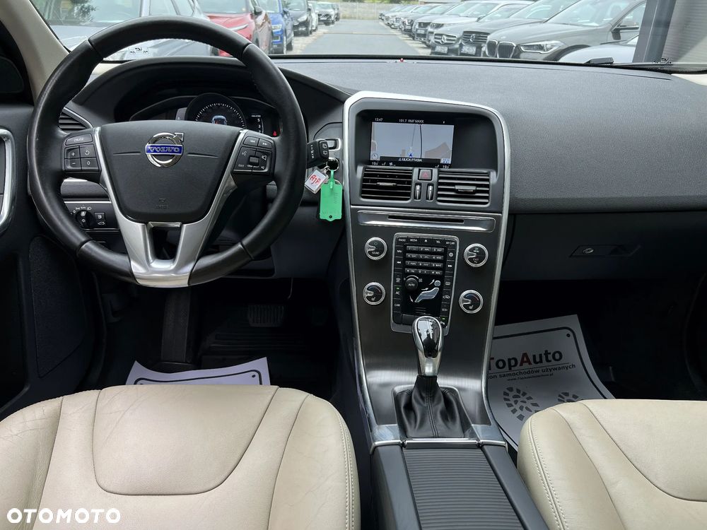 Volvo XC 60 D3 Geartronic Momentum - 34