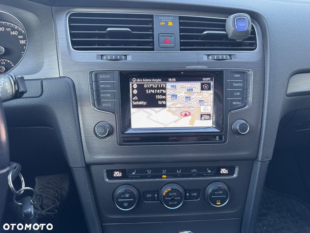 Volkswagen Golf 2.0 TDI BlueMotion Technology DSG Lounge - 15