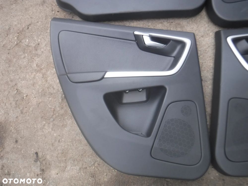 Volvo XC60 I  tapicerka skora skorzane boczek drzwi przod tyl kpl lewy prawy - 4