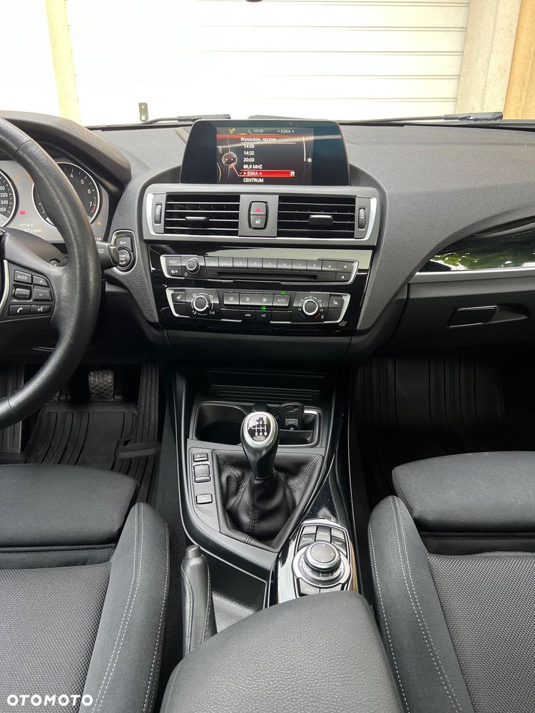 BMW Seria 1 120i Sport Line - 14