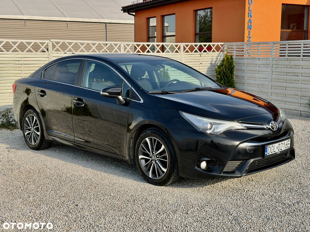 Toyota Avensis 2.0 D-4D Premium - 4
