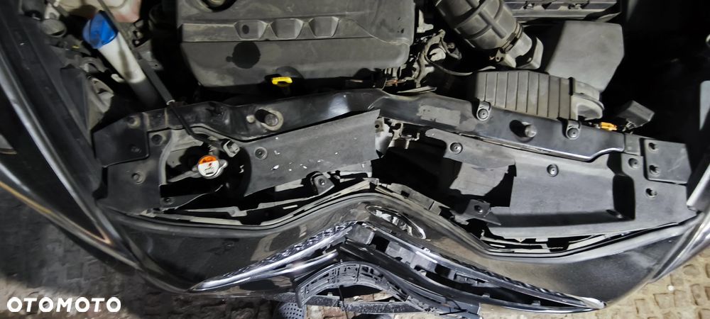 Kia Carens 1.7 CRDi L 7os - 4