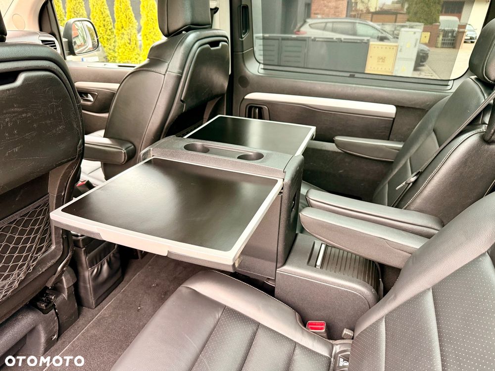 Peugeot Traveller - 31