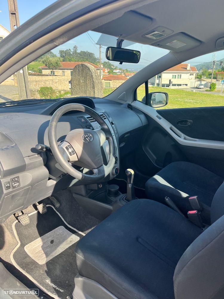 Toyota Yaris 1.0 VVT-i Cool Edition - 5