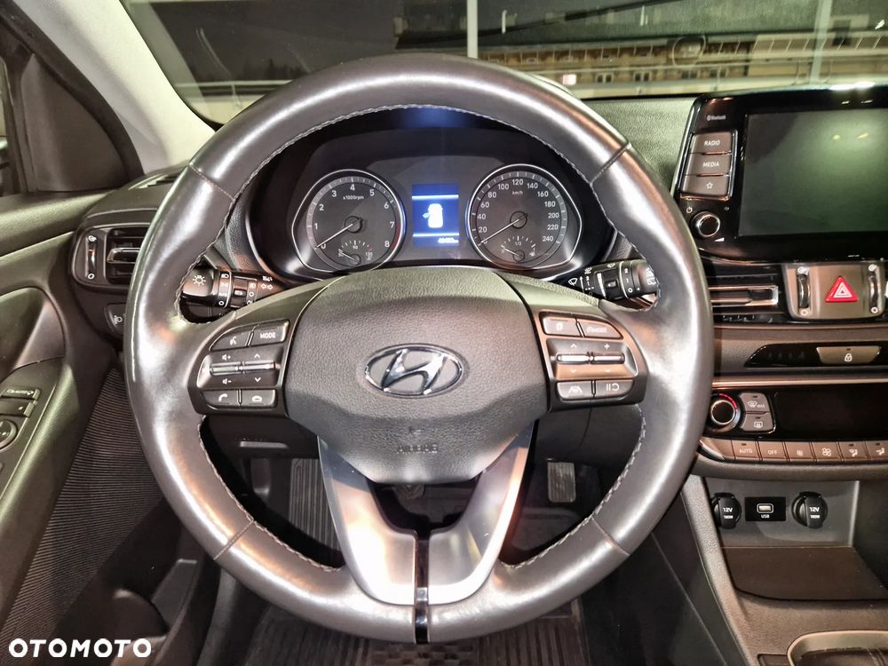 Hyundai i30 1.5 DPI Comfort - 27