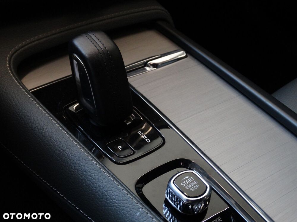Volvo XC 90 - 24
