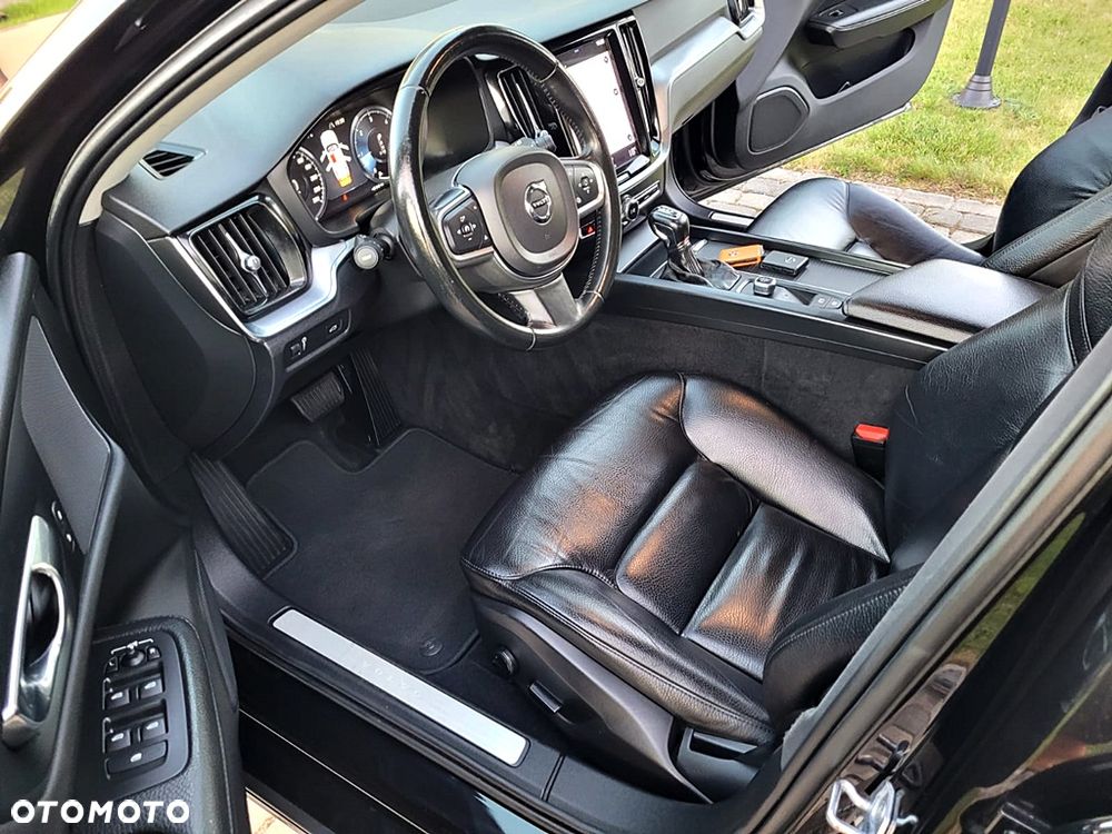 Volvo V60 D3 Geartronic Momentum Pro - 23
