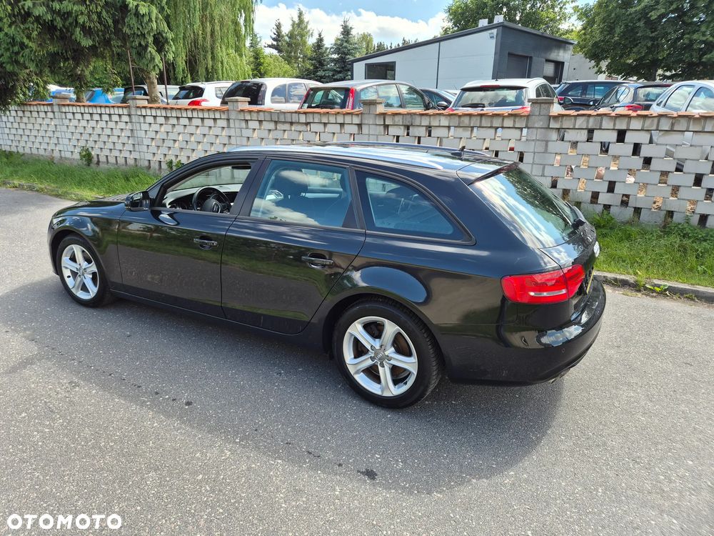 Audi A4 Avant 2.0 TDI DPF Ambiente - 14