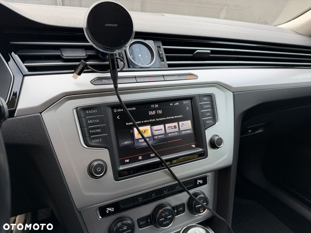 Volkswagen Passat 1.4 TSI BMT Comfortline - 13