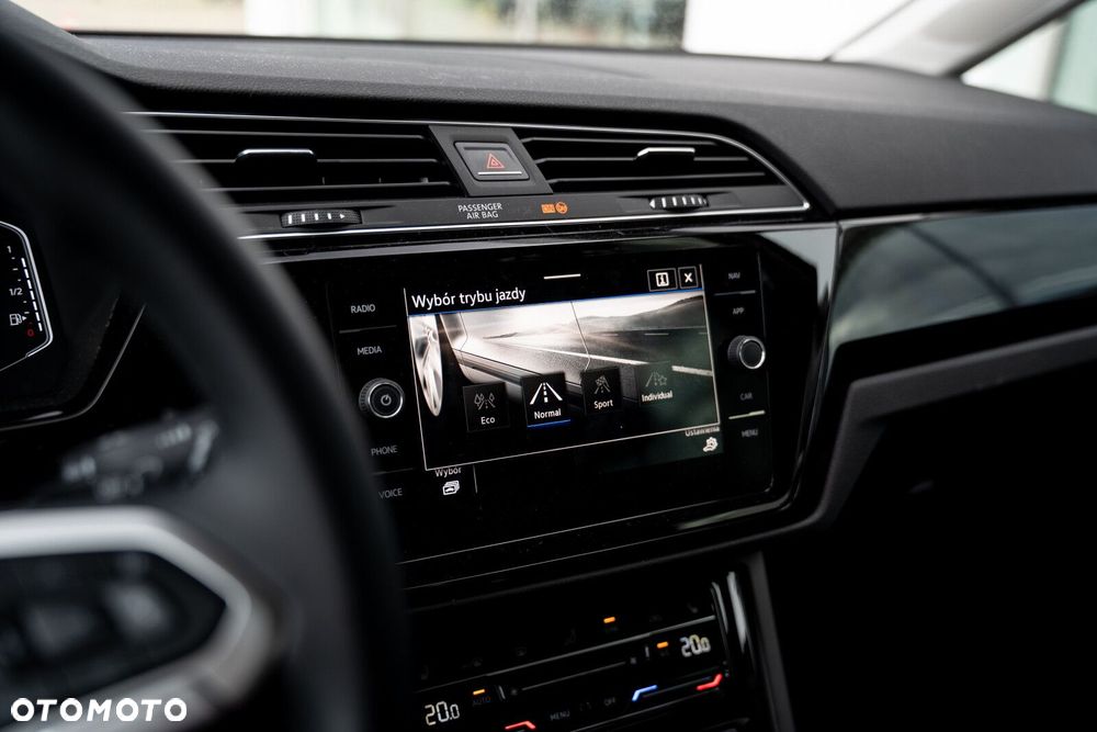Volkswagen Touran - 6