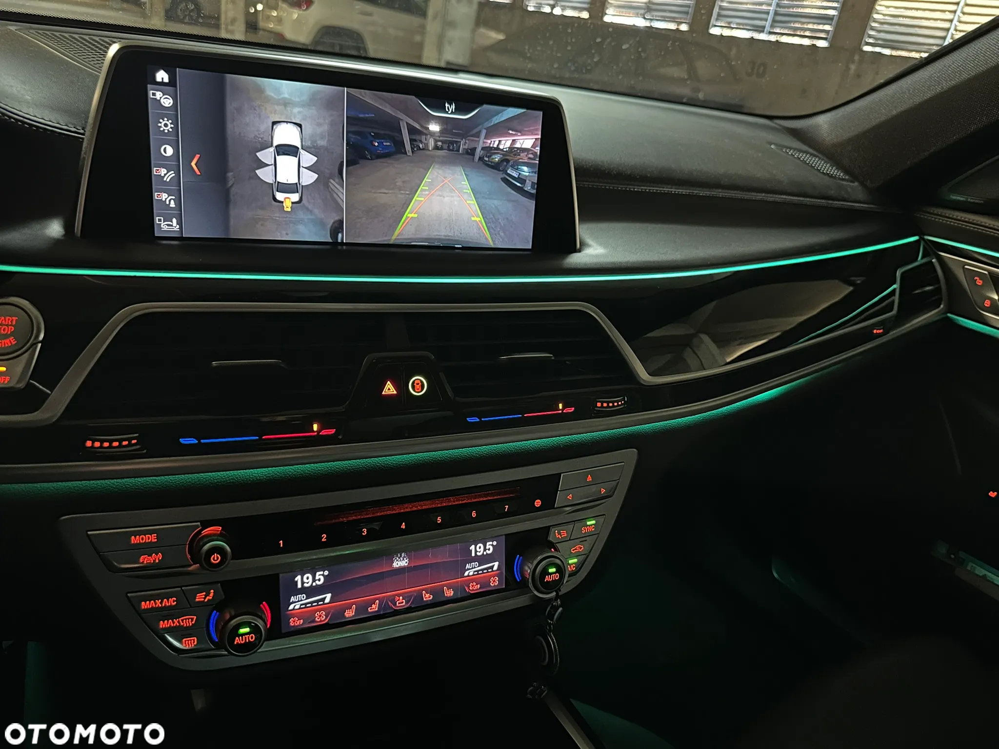 BMW Seria 7 750i xDrive - 9
