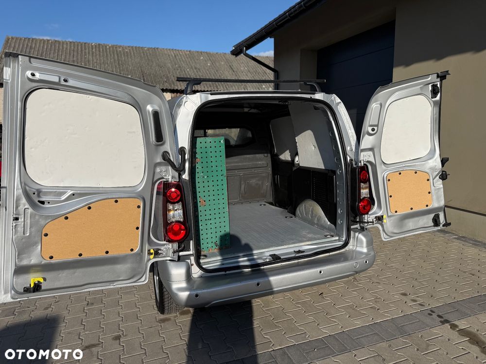 Peugeot Partner - 27