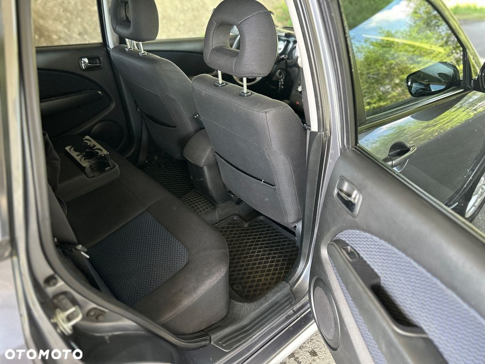 Mitsubishi Outlander 2.4 Intense - 13