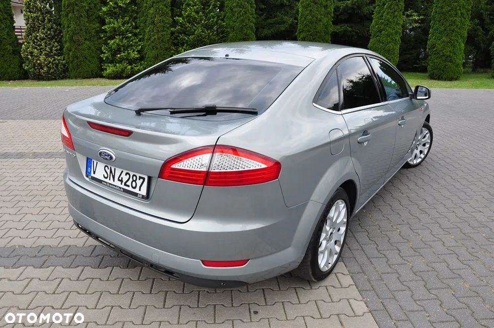 Ford Mondeo 2.0 FF Titanium - 17