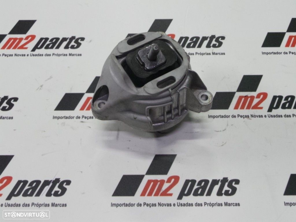Apoio de motor Direito Seminovo/ Original BMW X3 (F25)/BMW X4 (F26) 22116785716 - 1