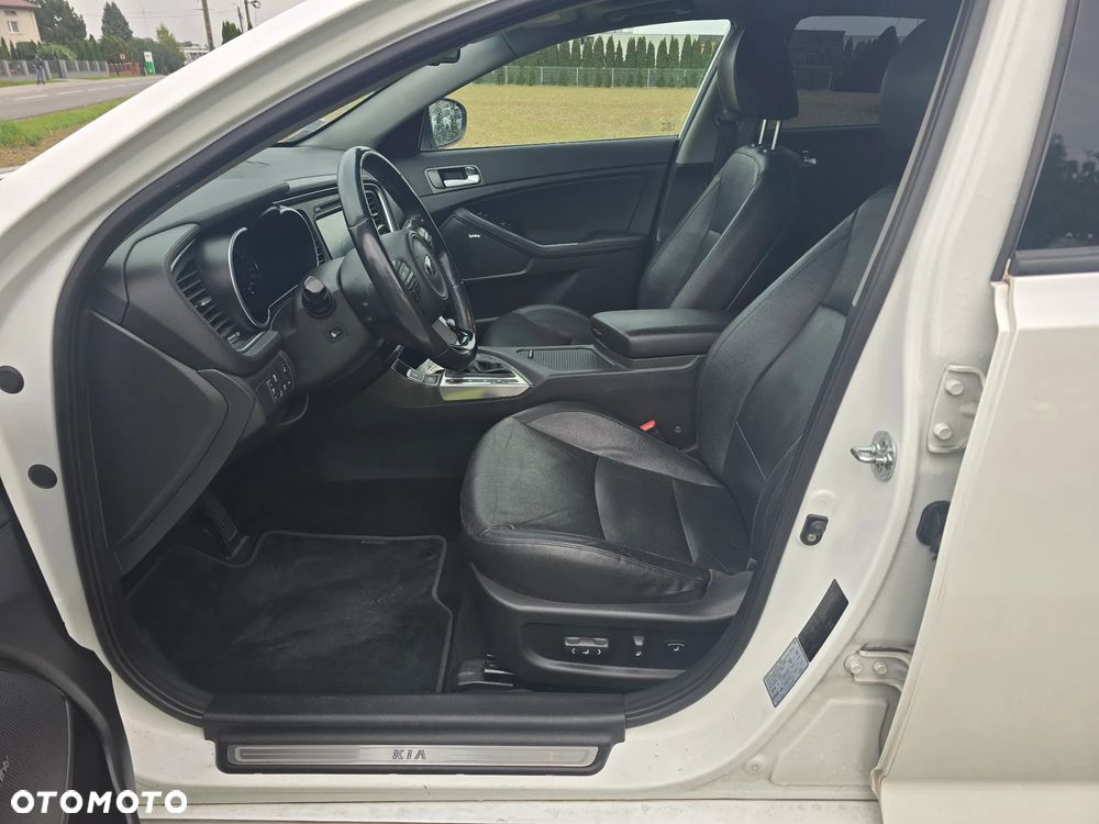 Kia Optima - 17
