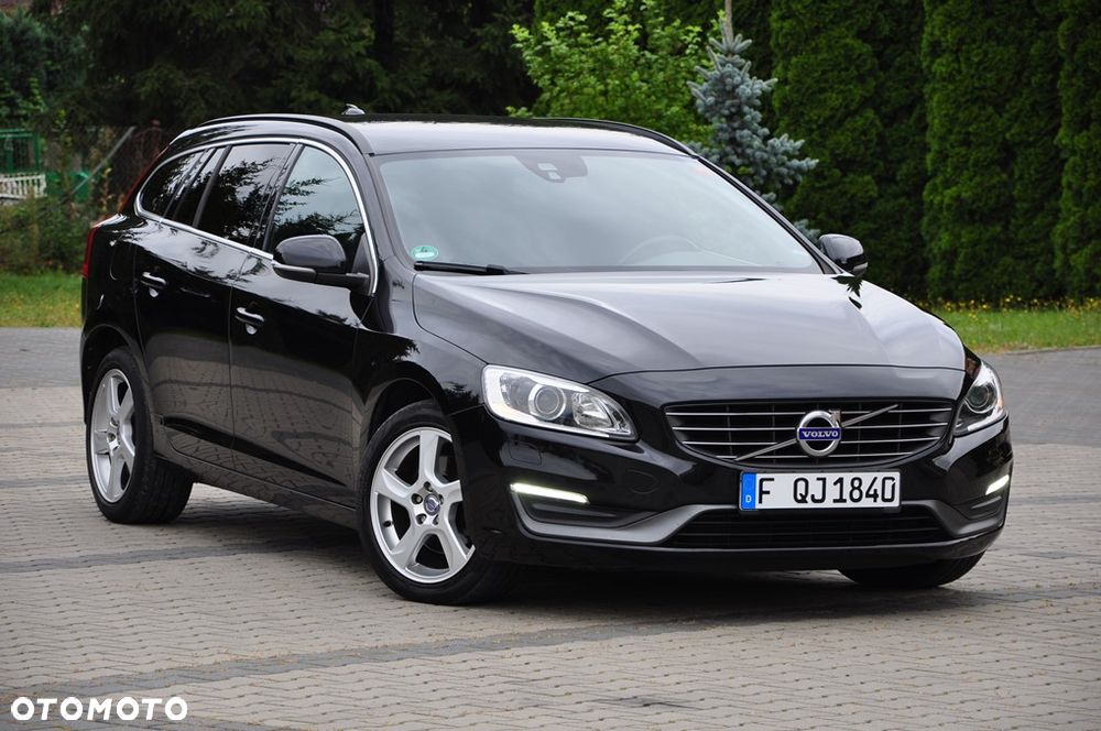 Volvo V60 D3 Geartronic Summum - 10