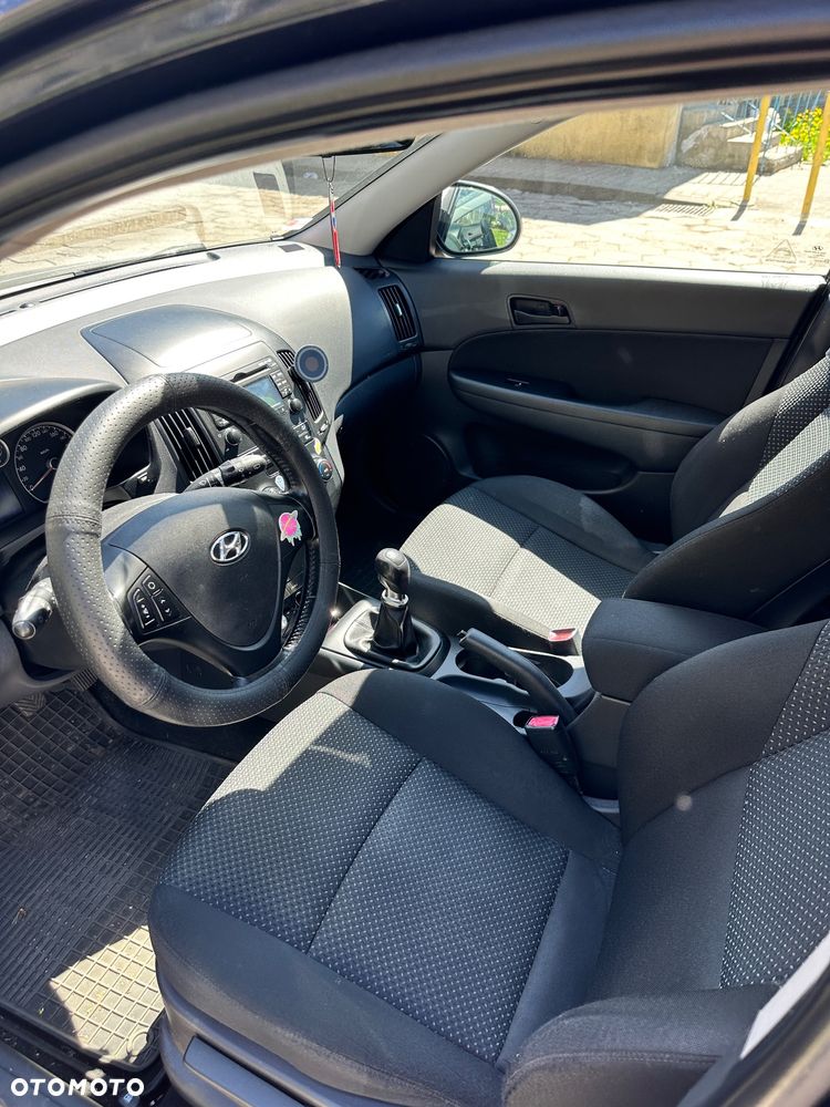 Hyundai i30 1.6 CRDi Blue Classic - 11