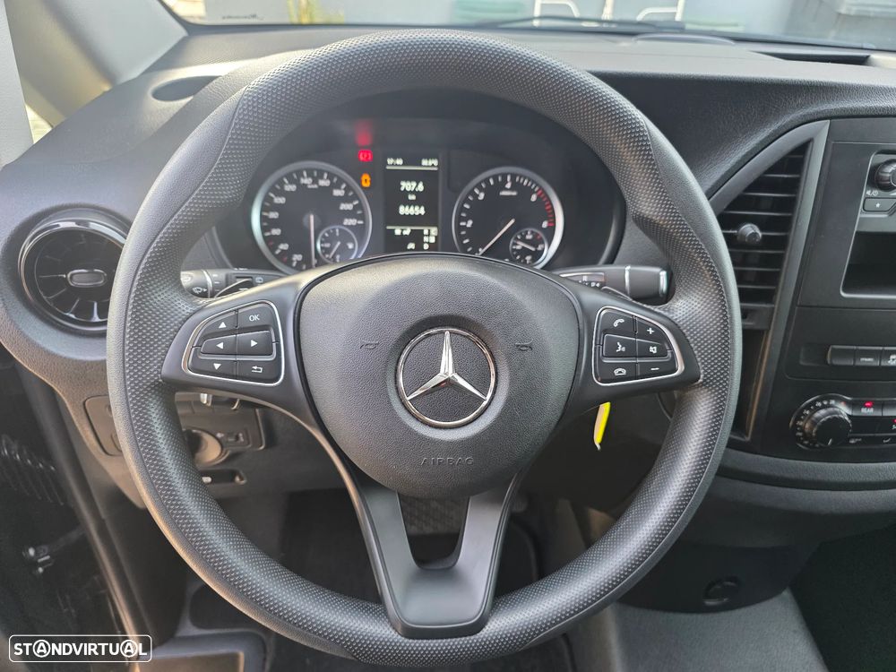Mercedes-Benz Vito Tourer Extra-Longa Aut. PRO - 17