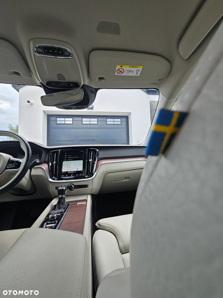 Volvo V60 Cross Country D4 AWD - 11