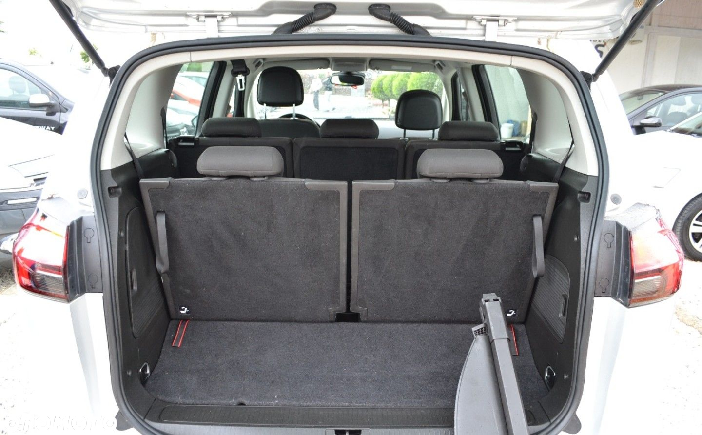 Opel Zafira - 32