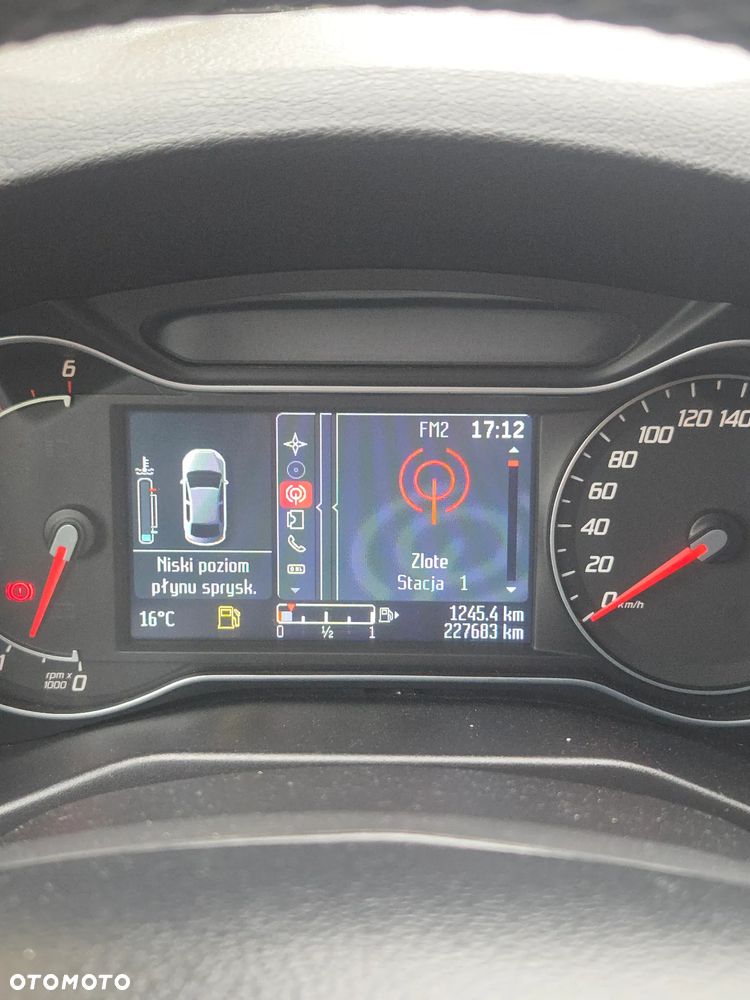 Ford Mondeo 1.6 TDCi Titanium - 17