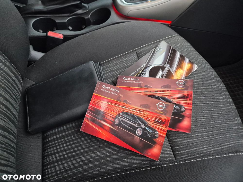 Opel Astra - 25