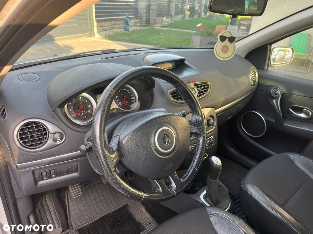 Renault Clio 1.6 16V Exception - 16
