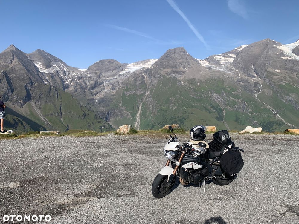 Triumph Speed Triple - 1