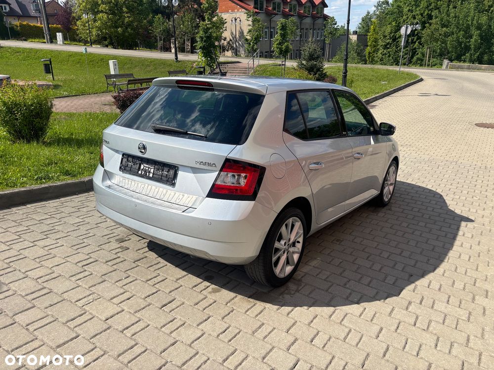 Skoda Fabia 1.0 MPI Joy - 11