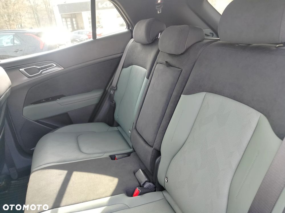 Kia Sportage 1.6 T-GDI HEV Anniversary 2WD - 16