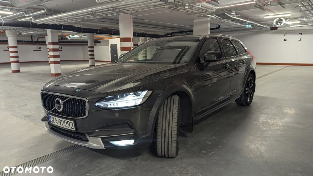Volvo V90 Cross Country D5 AWD Pro - 1