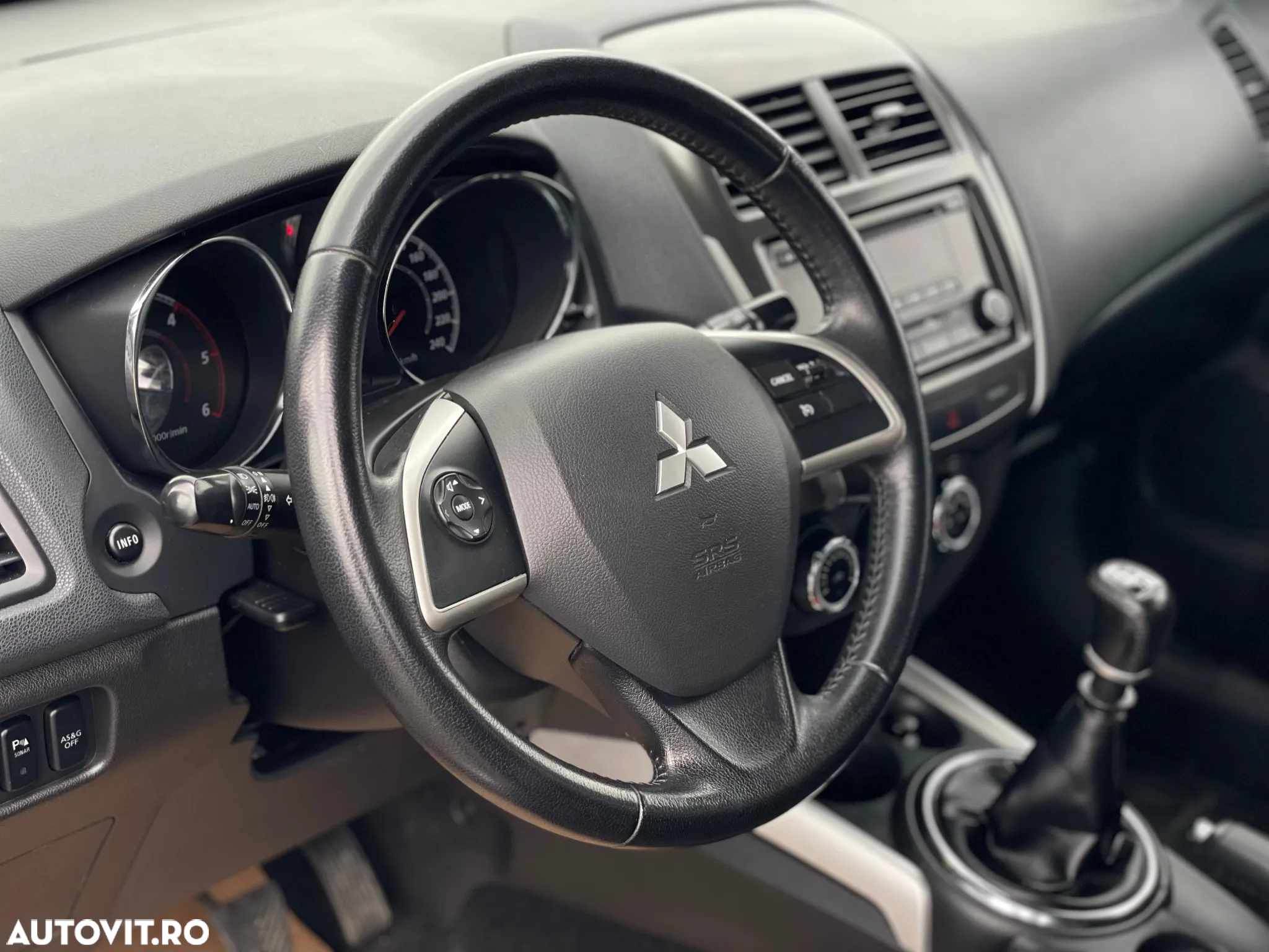 Mitsubishi ASX - 12
