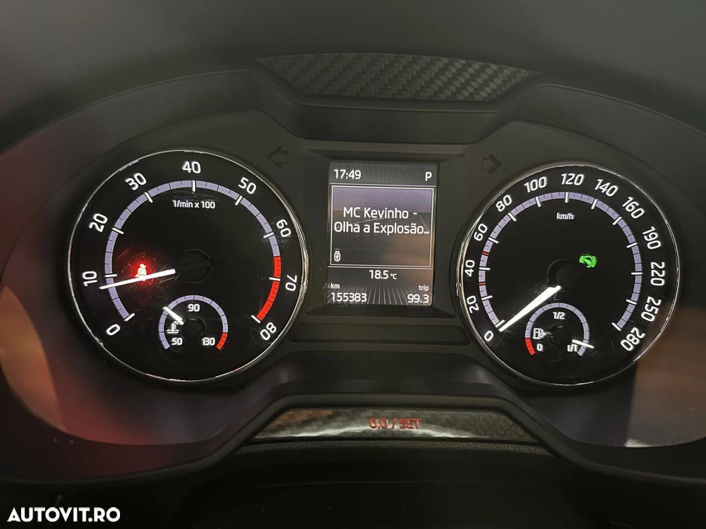 Skoda Octavia 2.0 TSI DSG RS 230 - 13