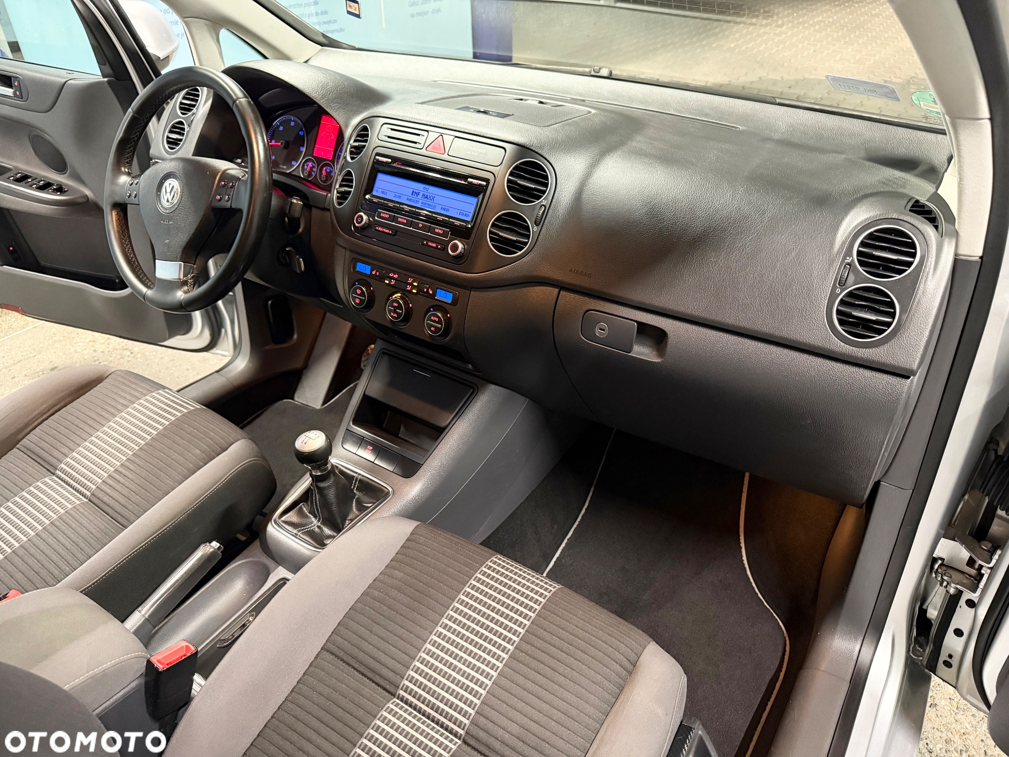 Volkswagen Golf Plus - 25