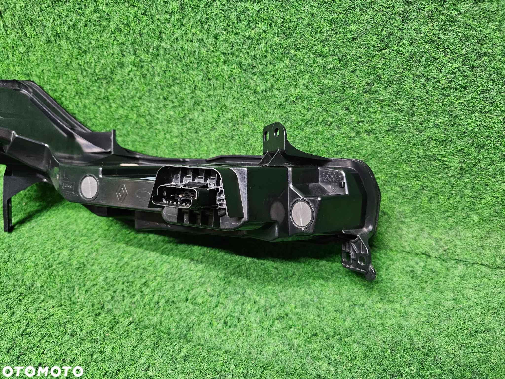 RENAULT TALISMAN ----> HALOGEN LEWY PRZÓD DRL // LED - 7