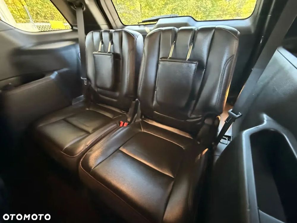 Ford Explorer - 12