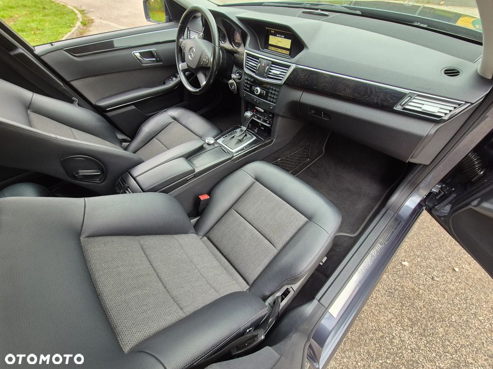 Mercedes-Benz Klasa E 200 CGI BlueEFFICIENCY Automatik Avantgarde - 30