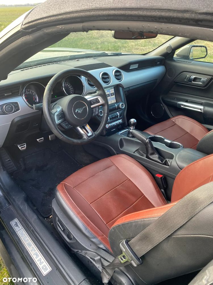 Ford Mustang 5.0 V8 GT - 9