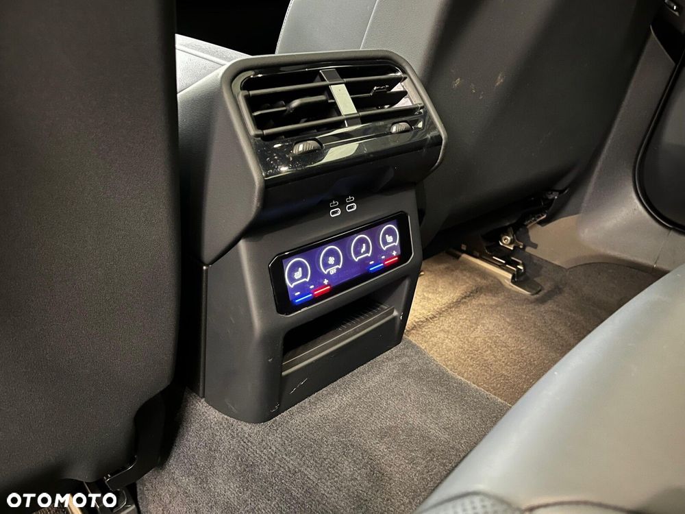 BMW Seria 5 520d mHEV M Sport - 32