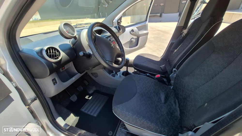 Peugeot 107 1.0 Black&Silver - 28