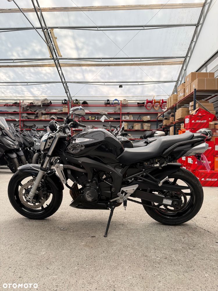 Yamaha FZ6 - 5