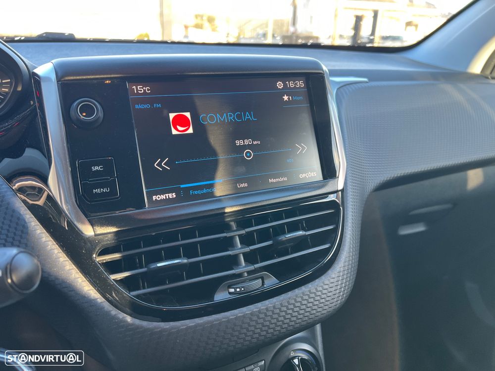 Peugeot 2008 1.2 PureTech Style - 7