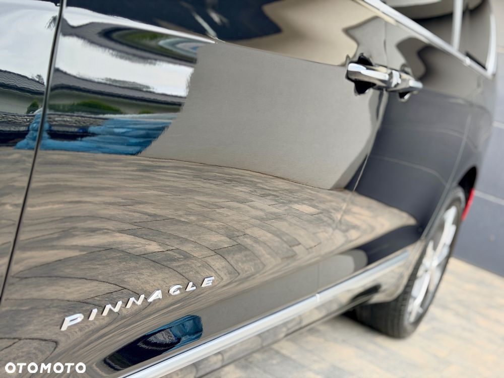 Chrysler Pacifica - 22
