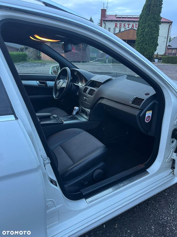 Mercedes-Benz Klasa C 180 Kompressor Automatik BlueEFFICIENCY Avantgarde - 16