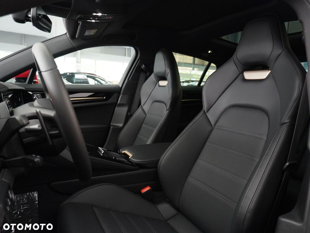 Porsche Panamera 4 - 28
