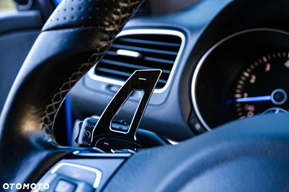 Volkswagen Golf - 34