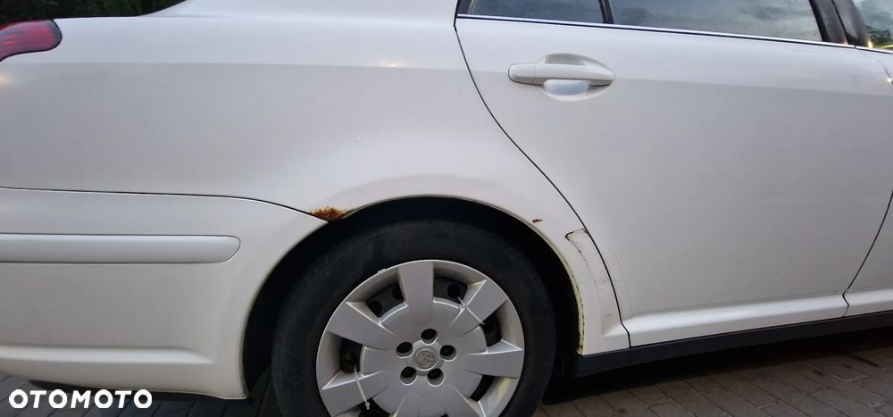 Toyota Avensis - 26